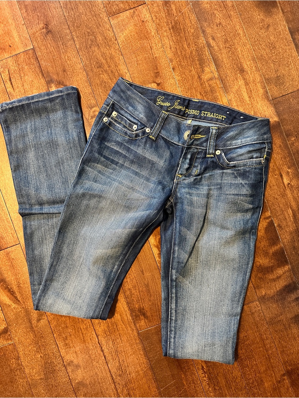Guess Women's Pismo Straight Jeans